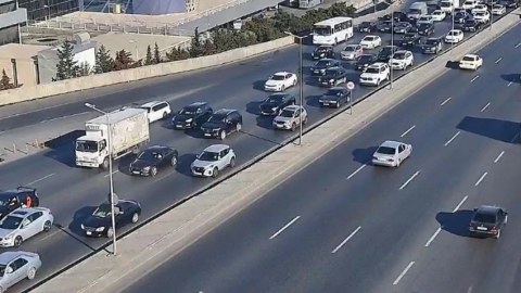 Bakıda tıxac olan yolların SİYAHISI 