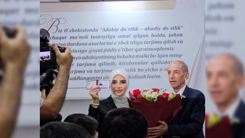 Azərbaycanlı şairə Özbəkistan Yazıçılar Birliyinin fəxri üzvü oldu