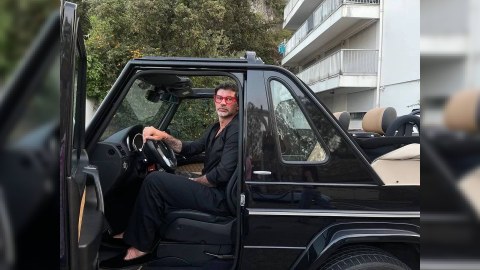 Yarım milyonluq "Mercedes"i soruşulan mer: Öz işinə bax, axmaq!