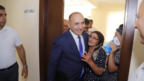 Ceyhun Məmmədov Şirvanda seçicilərlə bir arada - FOTO