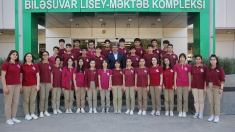 Bu məktəbin bütün məzunları tələbə adını qazandı