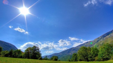 Sabah isti və külək olacaq