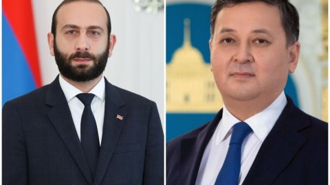 Mirzoyan qazax həmkarı ilə müzakirə apardı