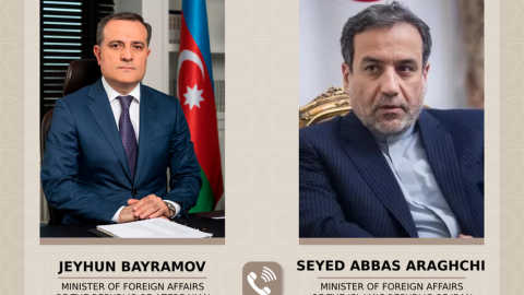 Ceyhun Bayramov iranlı həmkarı ilə regionu müzakirə etdi&nbsp;