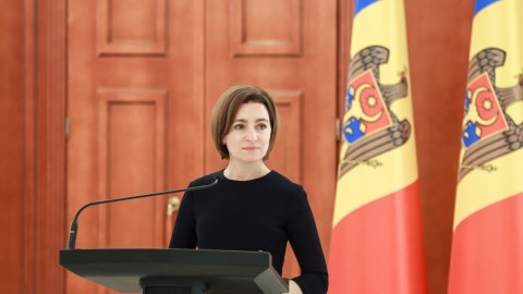 Moldova Prezidenti koronavirusa yoluxdu
