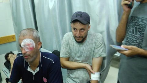 “TRT”nin əməkdaşları Qəzzada yaralandılar - FOTO