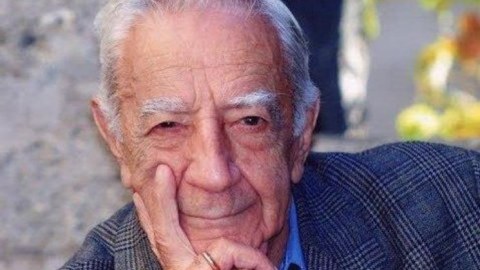 O şəxs Mirzə Babayevin adı ilə dələduzluq edir -&nbsp;Nəvəsi müraciət yaydı - FOTO