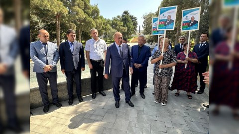 Bilgəh sakinləri Eldar Quliyevi izdihamla qarşıladılar - FOTOLAR