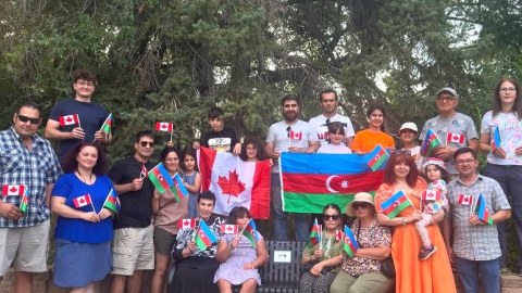 Recaynanın Kivanis parkında &ldquo;Azərbaycan-Kanada münasibətlərinin şərəfinə&rdquo; lövhəli skamya yerləşdirilib