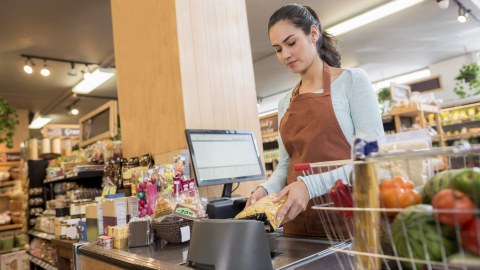 Supermarketlər əhalini belə ALDADIR
