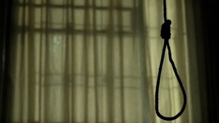22 yaşlı qızın kirayə qaldığı evdə asılmış meyiti tapıldı
