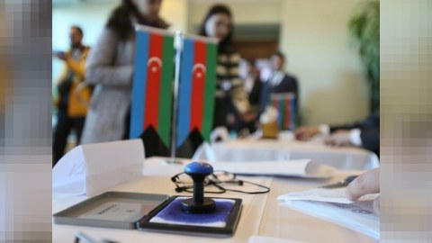 Azərbaycanda parlament seçkiləri BAŞLADI