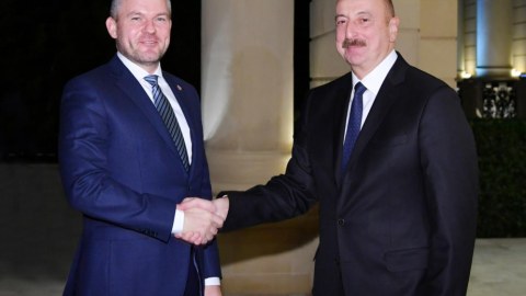 Təbrik məktubu: Azərbaycanla Slovakiya arasında əlaqələr dinamik inkişaf yolundadır