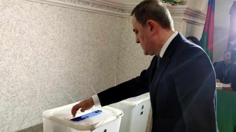 Ceyhun Bayramov səsvermə hüququndan istifadə etdi