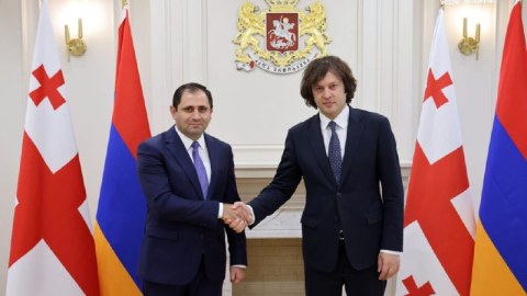 Papikyan Gürcüstanın baş naziri ilə GÖRÜŞÜB
