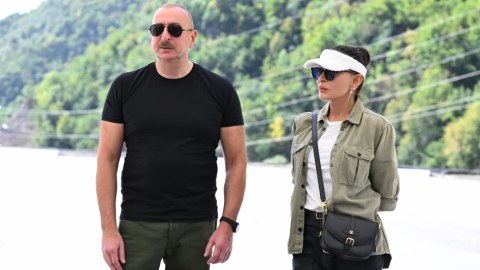 Prezident və xanımının Kəlbəcərə səfərindən FOTOLAR
