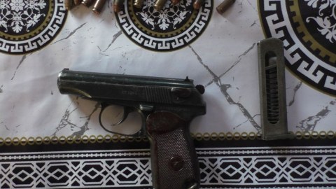 Balakən sakinindən tapança götürüldü