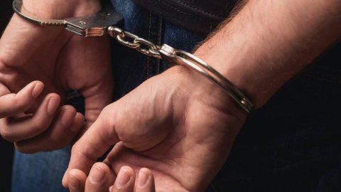 Dələduzluğa görə axtarışda olan 10 nəfər saxlanıldı