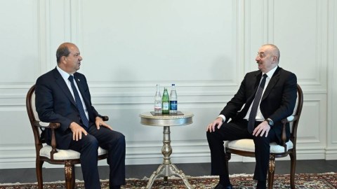 Ersin Tatar İlham Əliyevə ZƏNG ETDİ