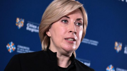 Ali Rada İrina Vereşukun istefasını qəbul etdi