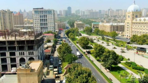 Bakının bu küçəsi təmir edilir