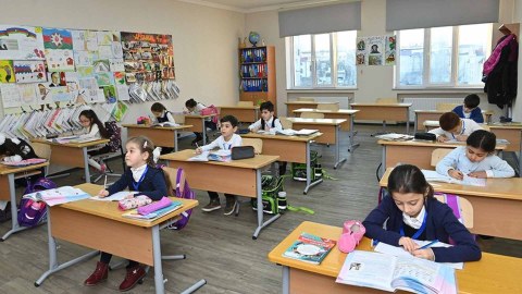Məktəbin dəyişməsi uşaqlarda travma yarada bilər - XƏBƏRDARLIQ