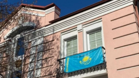 Qazaxıstan Ukraynadakı vətəndaşlarına xəbərdarlıq etdi
