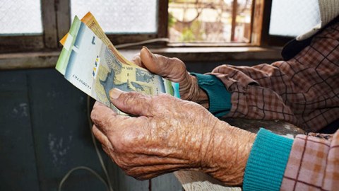 Sentyabrın pensiyaları bu tarixdə ödəniləcək