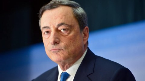 Avropa müdafiə və sənayeyə daha çox pul yatırmalıdır - Keçmiş baş bankir
