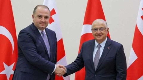Yaşar Güler gürcüstanlı həmkarı ilə GÖRÜŞÜB