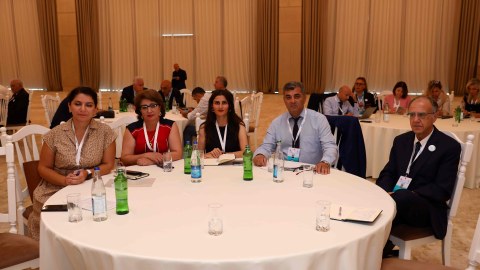 Xaricdə Yaşayan Azərbaycanlı Alimlərin Forumu öz işini sessiyalarla davam etdirir - FOTO&nbsp;