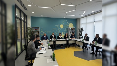Füzulidə və Şuşada sakinlər işlə təmin edildi