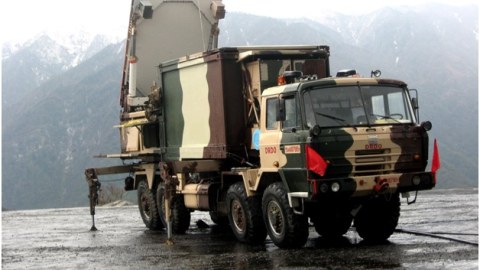 Ermənistan Hindistandan yeni silahlar ALIR