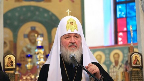 Patriarx Kirillin halı pisləşdi - Xəstəxanaya aparıldı