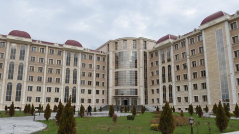 Naxçıvandakı tibb müəssisələri ilə bağlı yeni QƏRAR