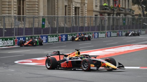 "Formula 1"də əsas yarış başladı