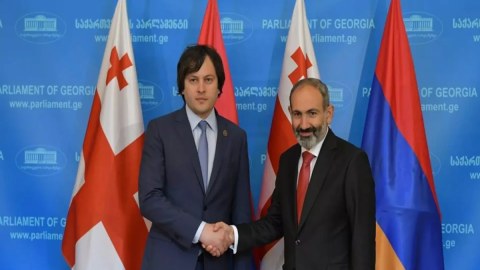 Paşinyan sabah Gürcüstana gedir