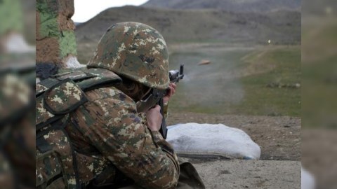 Daha bir erməni hərbçi güllələndi