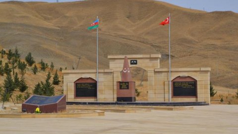 Bayan-Ata ocağında uyuyan Türk Şəhidi...