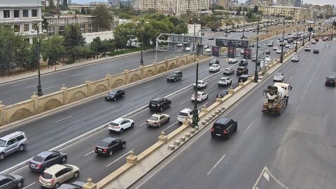 Bakının tıxac olan yolları - SİYAHI
