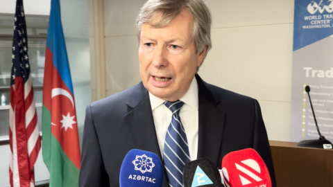 "Sülh sazişi ilə bağlı irəliləyiş olmasından çox şadam" - Ceyms Uorlik