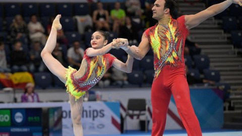 Gimnastlarımız gümüş medal qazandılar