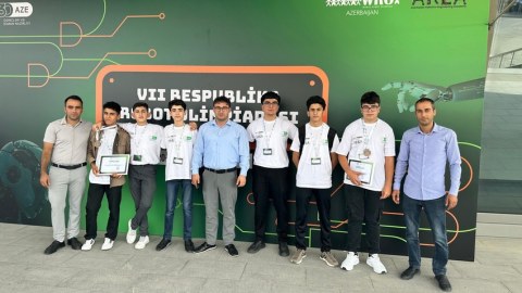 Naxçıvanlı şagirdlər robot olimpiadasında qalib olublar