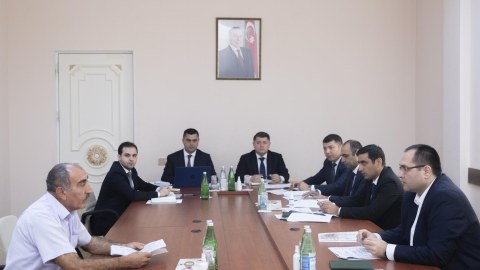 Nazir Şamaxıda vətəndaşları qəbul edib, fermerlərlə görüşüb