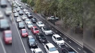 Sürücülərin nəzərinə - Bu yollarda tıxac var