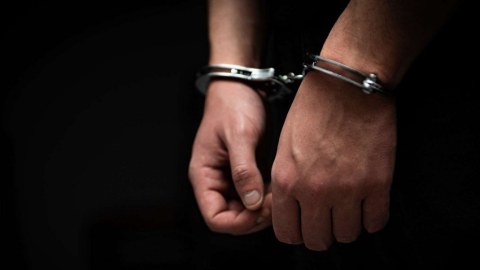 Polisdən qaçanlar saxlanıldı - Bir nəfər yaralandı
