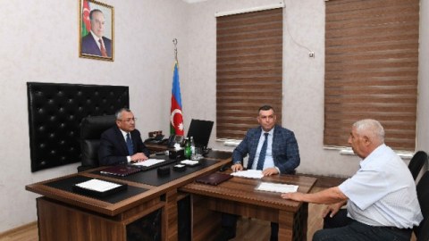 Rövşən Rzayev vətəndaşların növbəti qəbulunu keçirib - FOTOLAR