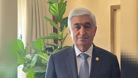 Deputat seçilən məmur vəzifəsini İTİRDİ