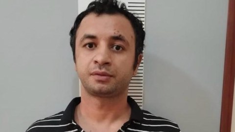 Azyaşlı uşağa işgəncə verən atalığı həbs edildi