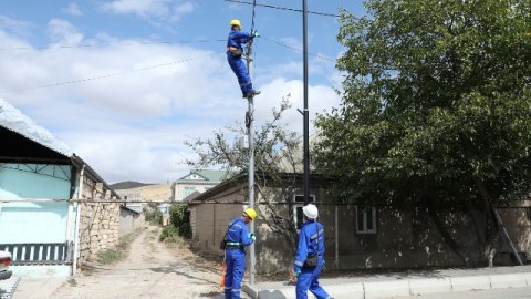 “Aztelekom” Qobustanın 98%-ni yüksəksürətli internetlə əhatə edib - FOTOLAR